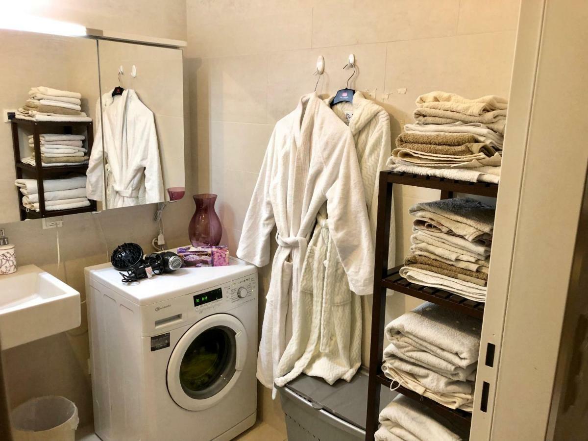 וינה Amazing Austria Center Apartment Near Uno City מראה חיצוני תמונה