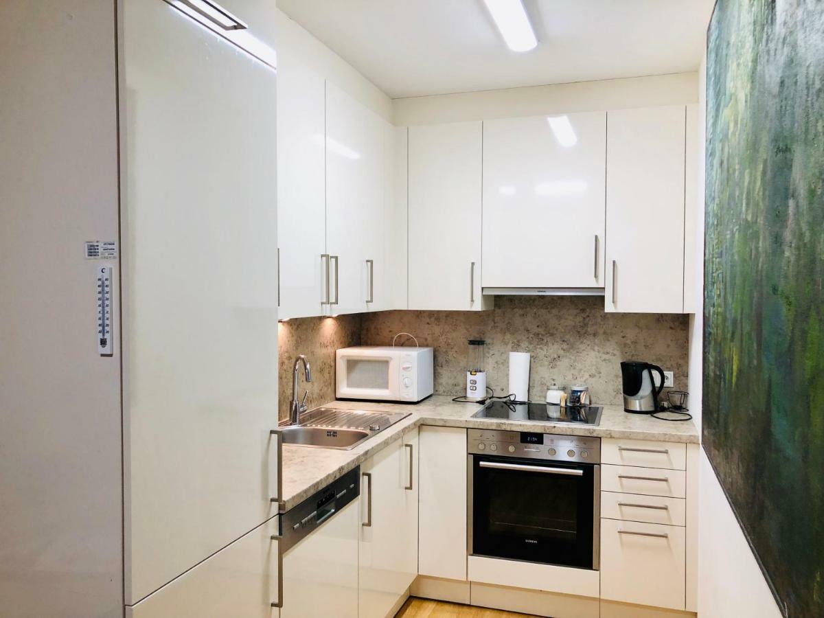 וינה Amazing Austria Center Apartment Near Uno City מראה חיצוני תמונה