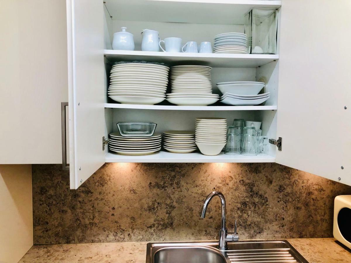 וינה Amazing Austria Center Apartment Near Uno City מראה חיצוני תמונה