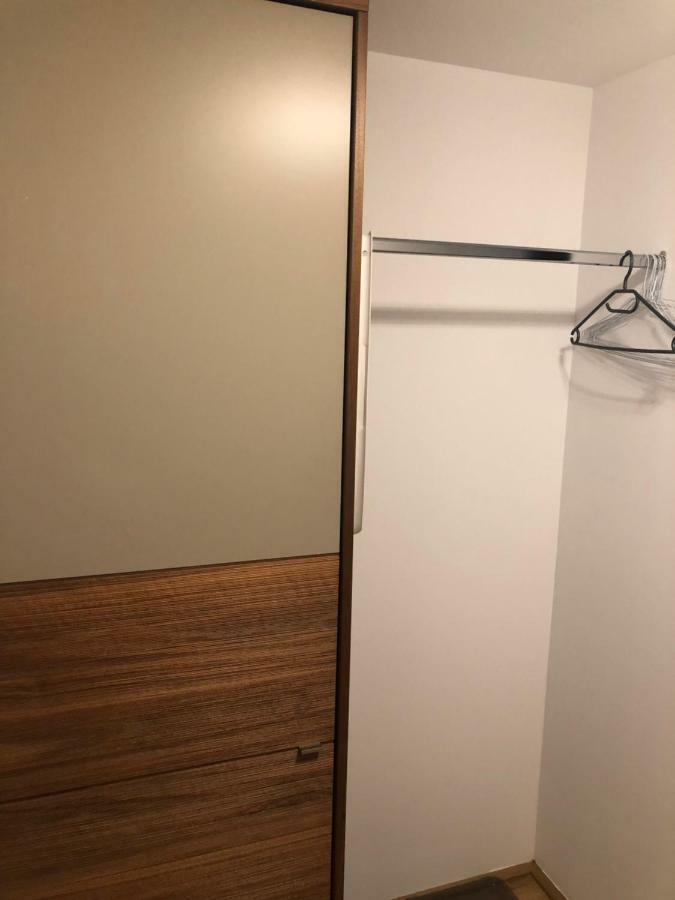וינה Amazing Austria Center Apartment Near Uno City מראה חיצוני תמונה
